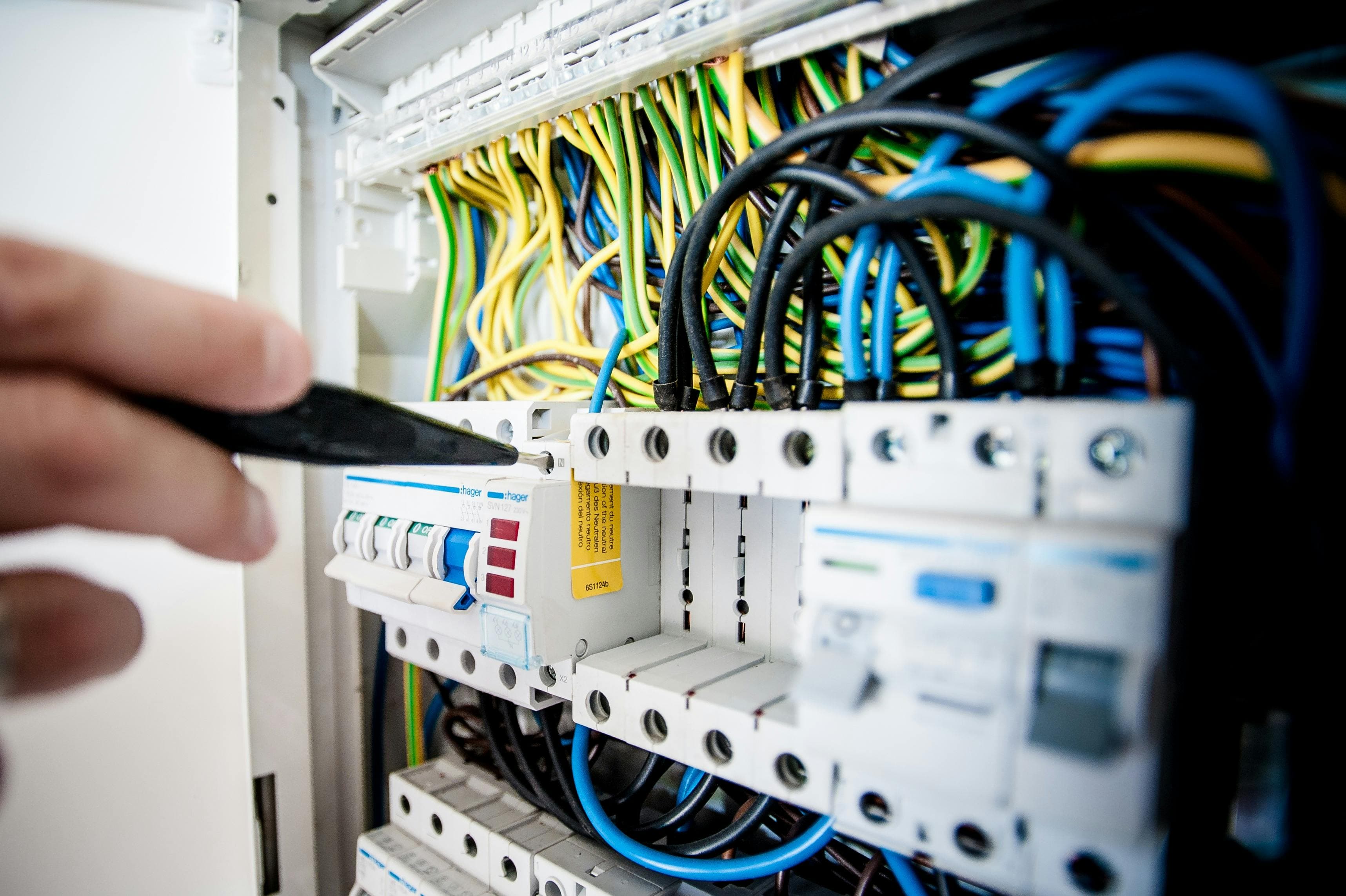 Professionelle Elektroinstallation